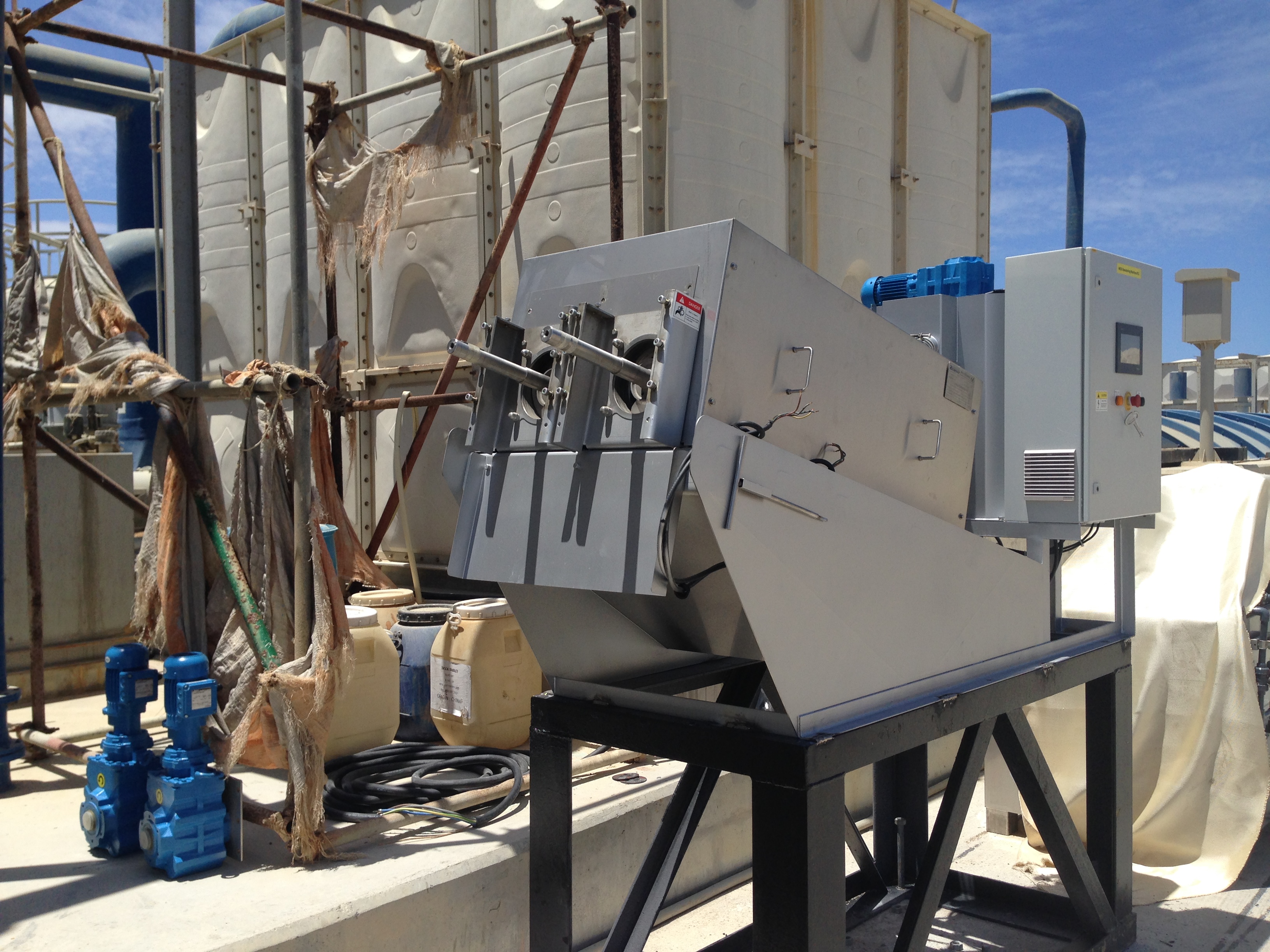 MBBR (Moving Bed Biofilm Reactor)